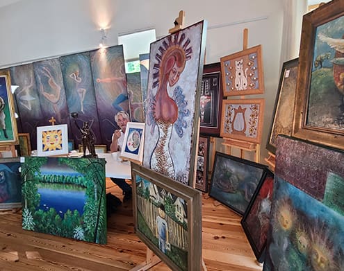 The Opelika Art Haus. Located in beautiful Opelika, Alabama, we partner with local and regional artists to foster creativity, connection, and education. Our mission is to recognize, support, and enrich our community through the power of the arts.